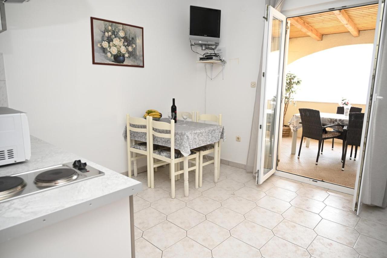 Apartments "Sea View" Miki & Ivana Bol Extérieur photo