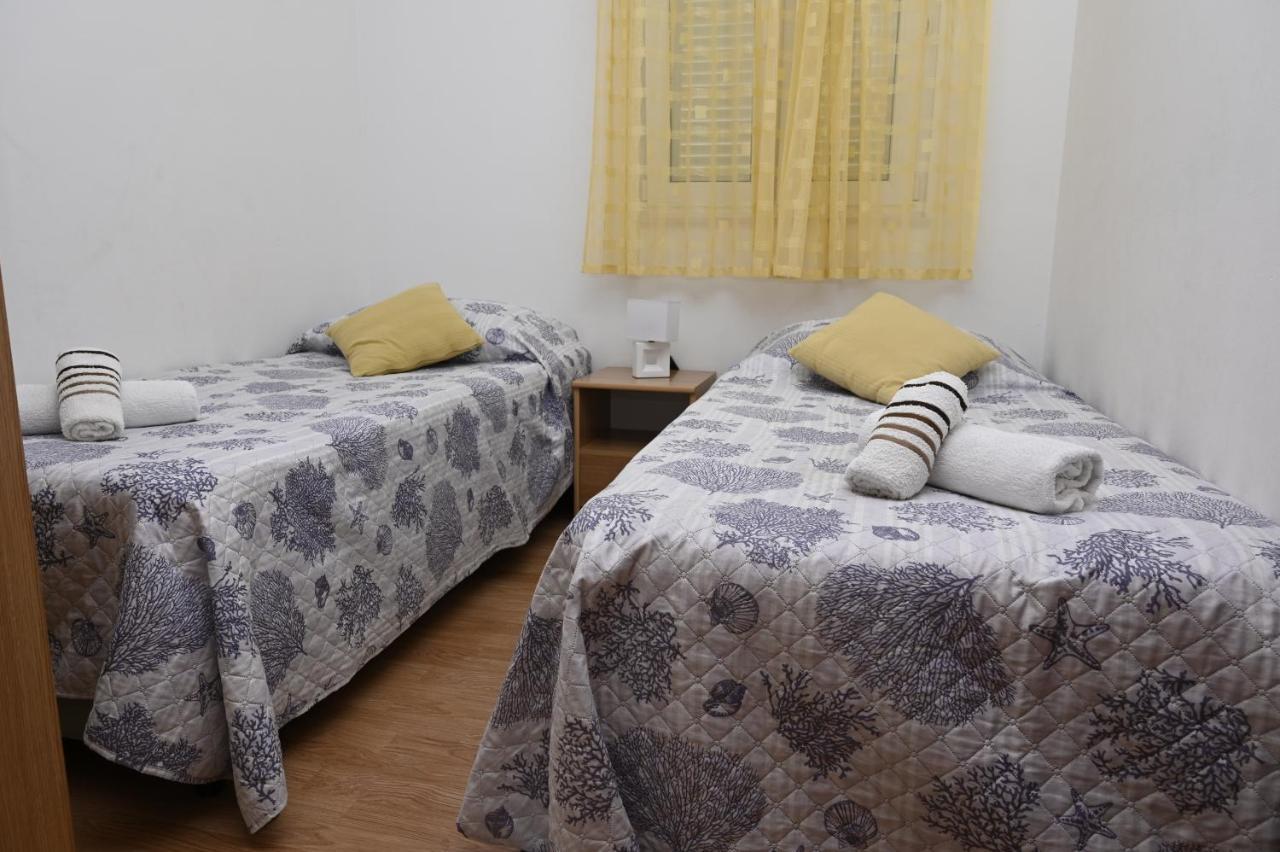 Apartments "Sea View" Miki & Ivana Bol Extérieur photo