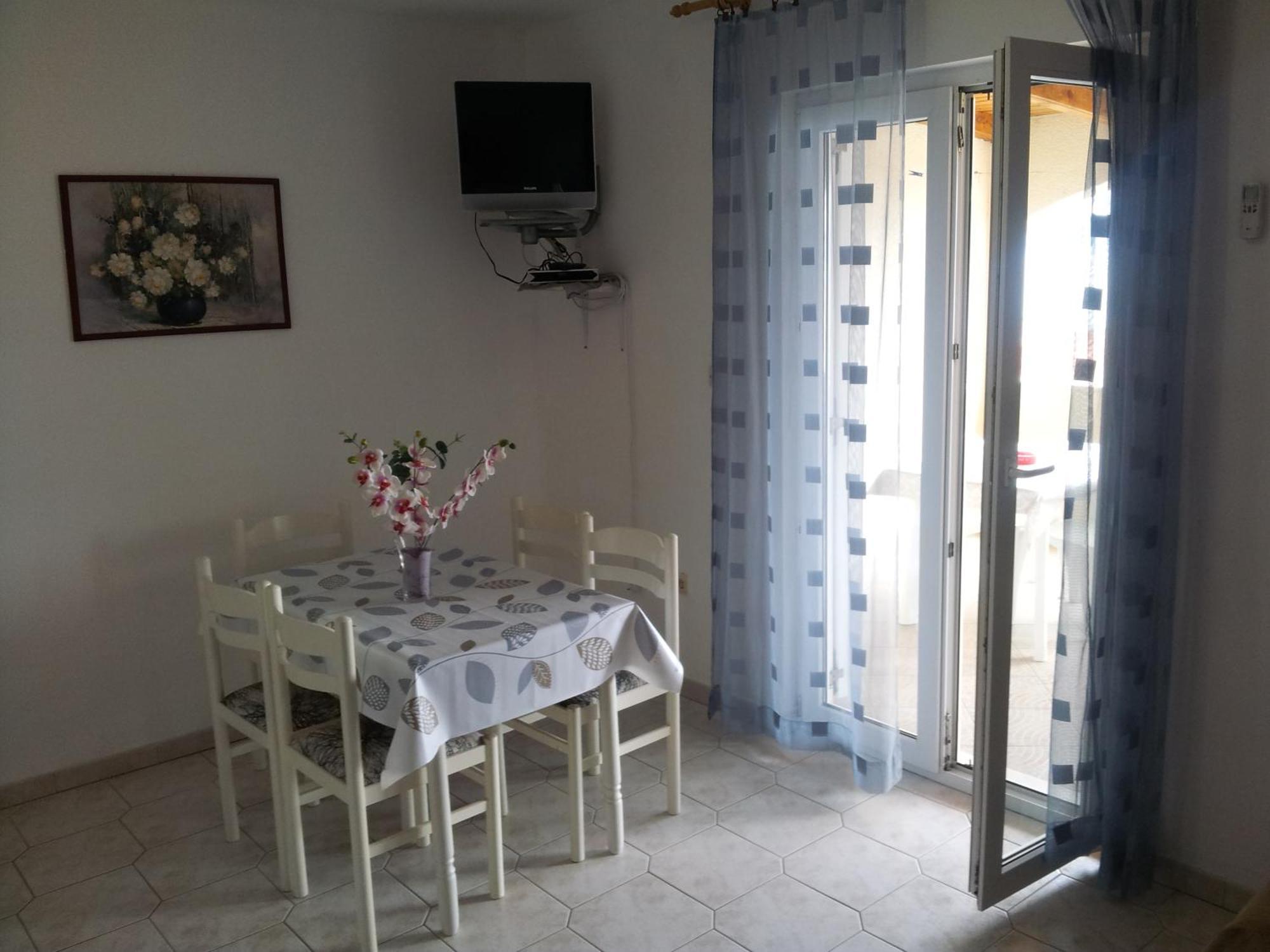 Apartments "Sea View" Miki & Ivana Bol Chambre photo